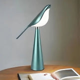 Lumière Serene Magpie