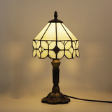 Luminaire en verre d'inspiration antique