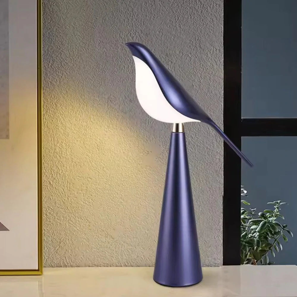 Lumière Serene Magpie