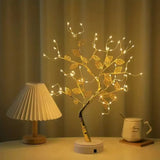 Arbre à Feuilles Dorées