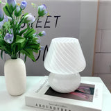 Lampe en verre soufflé à la main Verra™
